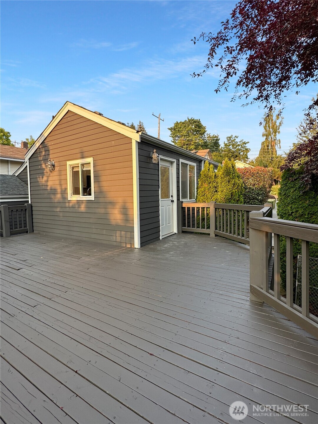 6539 51st Avenue South Seattle, WA 98118 - Photo 12 of 30