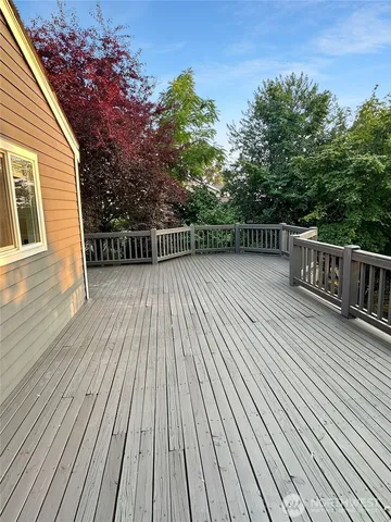 $3,995 | 6539 51st Avenue South, Seattle, WA 98118