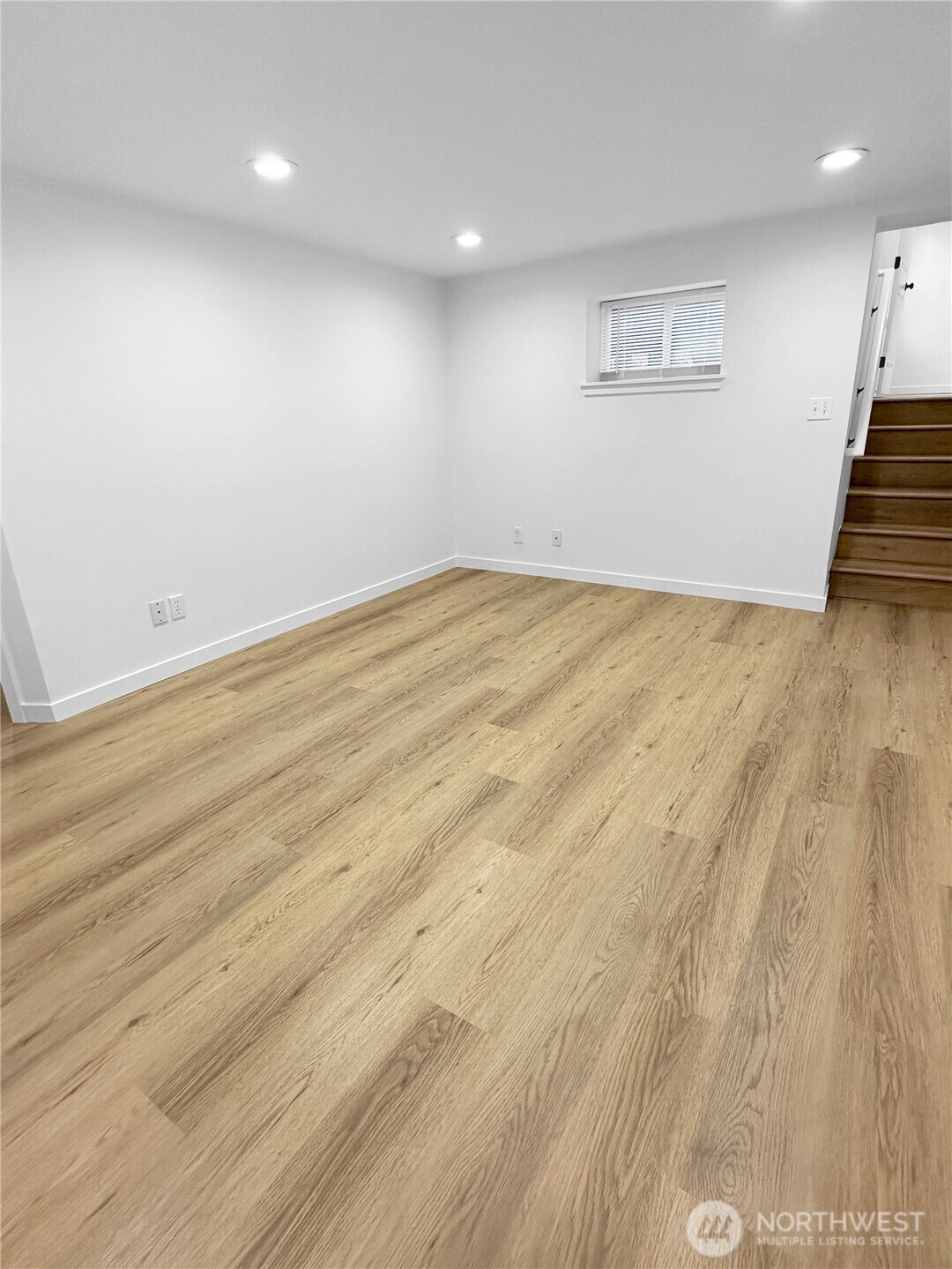 6539 51st Avenue South Seattle, WA 98118 - Photo 15 of 30