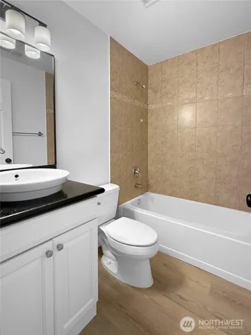 $3,995 | 6539 51st Avenue South, Seattle, WA 98118