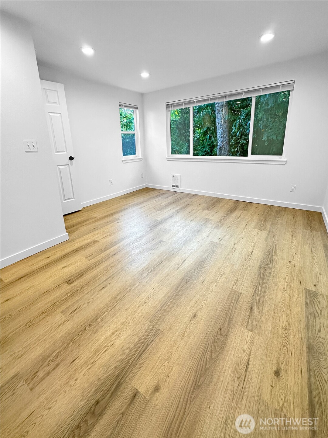 6539 51st Avenue South Seattle, WA 98118 - Photo 21 of 30