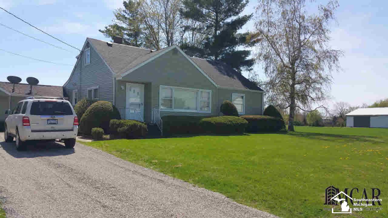 4825 West Dunbar Road Monroe, MI 48161 - Photo 1 of 21