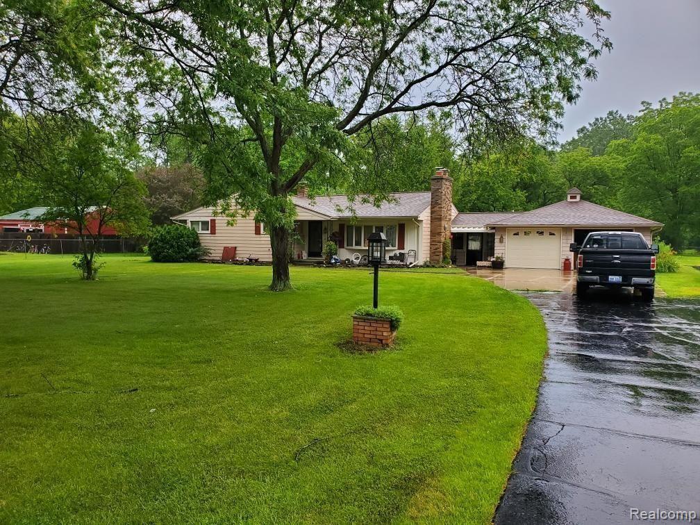 5348 Hopkins Road Flint, MI 48506 - Photo 1 of 4 IMG_4898.jpeg