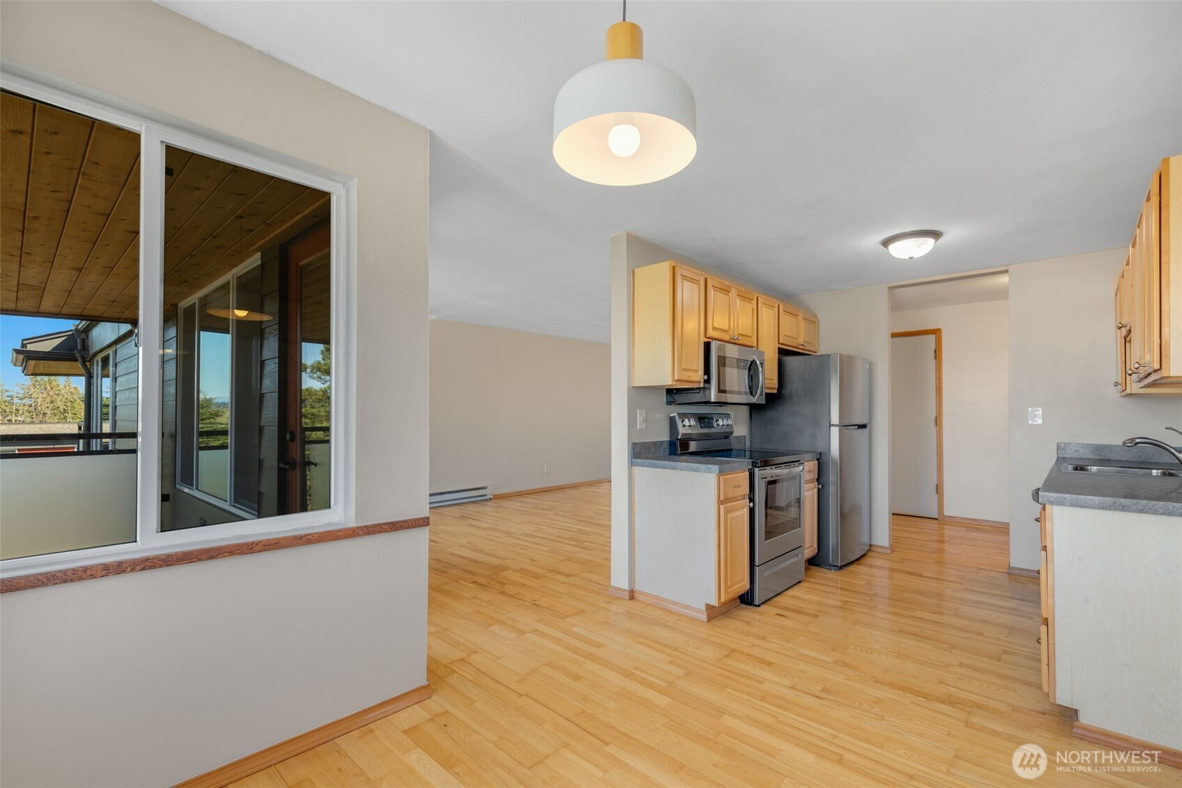 7001 Sand Point Way Northeast, Unit A412 Seattle, WA 98115 - Photo 8 of 23
