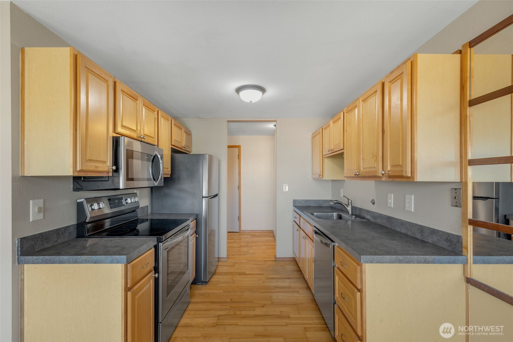 7001 Sand Point Way Northeast, Unit A412 Seattle, WA 98115 - Photo 9 of 23