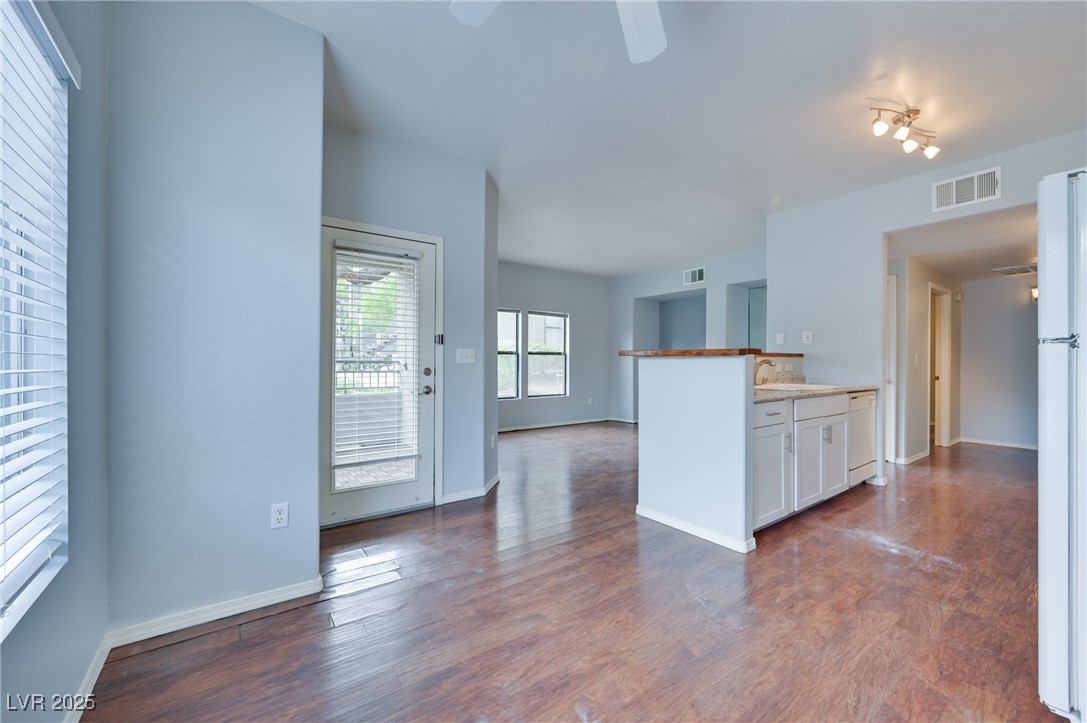 8250 North Grand Canyon Drive, Unit 1061 Las Vegas, NV 89166 - Photo 19 of 49