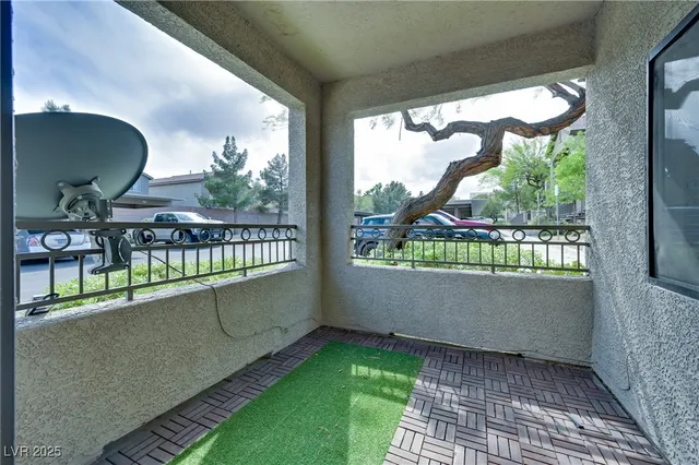 $1,250 | 8250 North Grand Canyon Drive, Unit 1061, Las Vegas, NV 89166