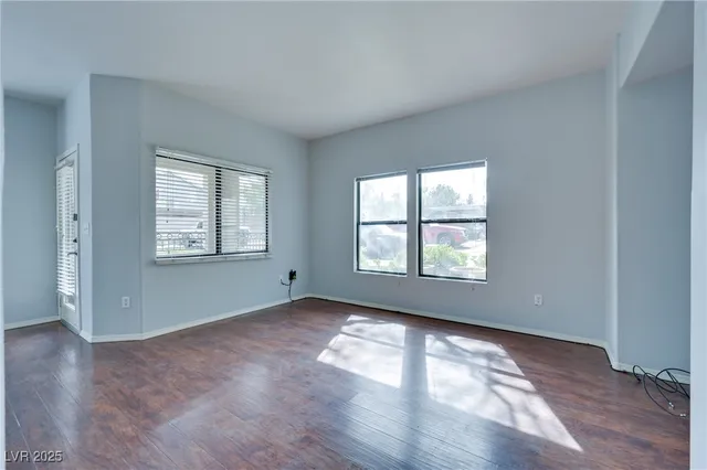 $1,250 | 8250 North Grand Canyon Drive, Unit 1061, Las Vegas, NV 89166