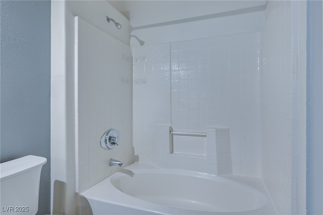 8250 North Grand Canyon Drive, Unit 1061 Las Vegas, NV 89166 - Photo 37 of 49