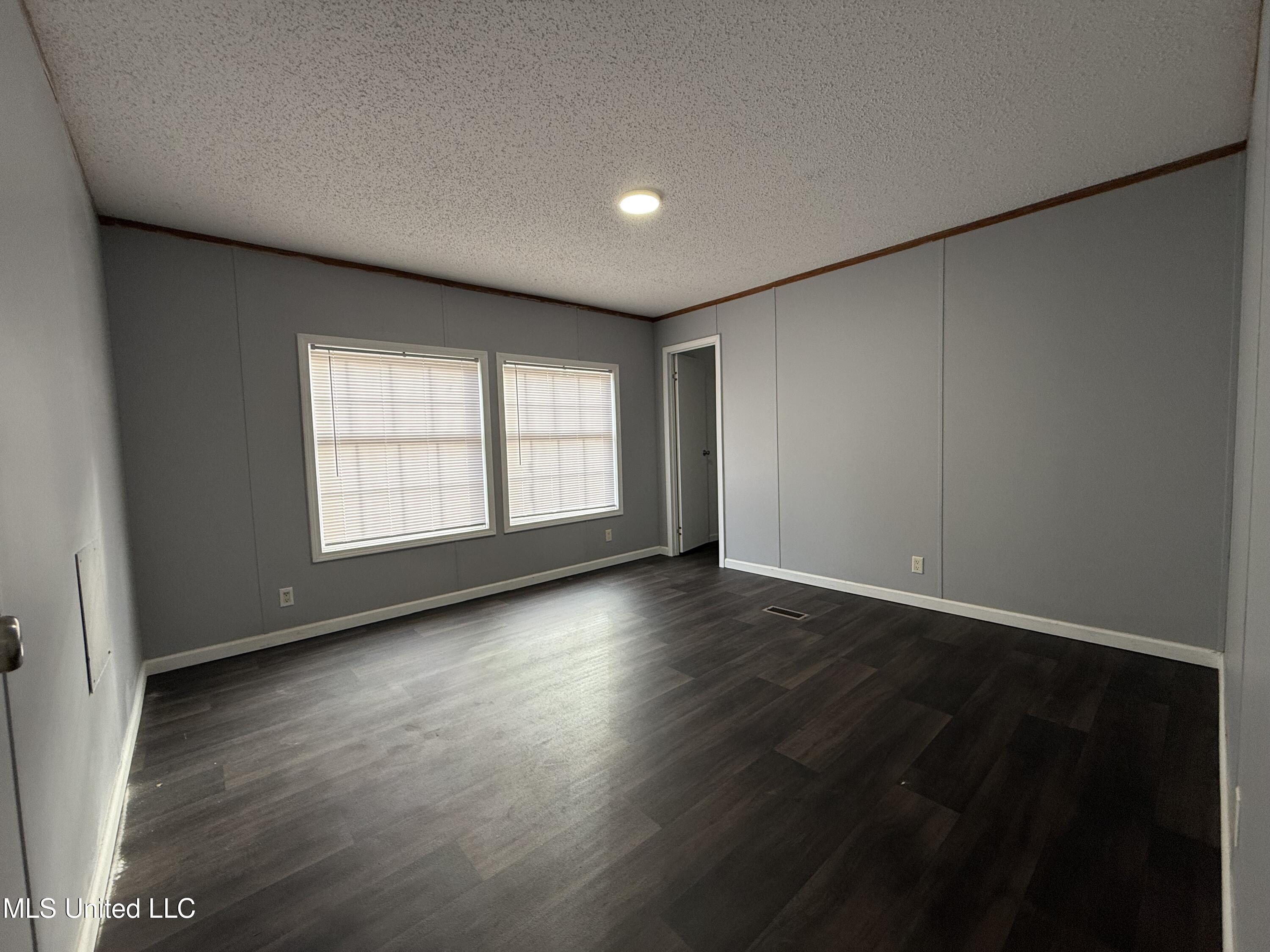 907 Sidney Trail Southeast Bogue Chitto, MS 39629 - Photo 17 of 31 IMG_2995