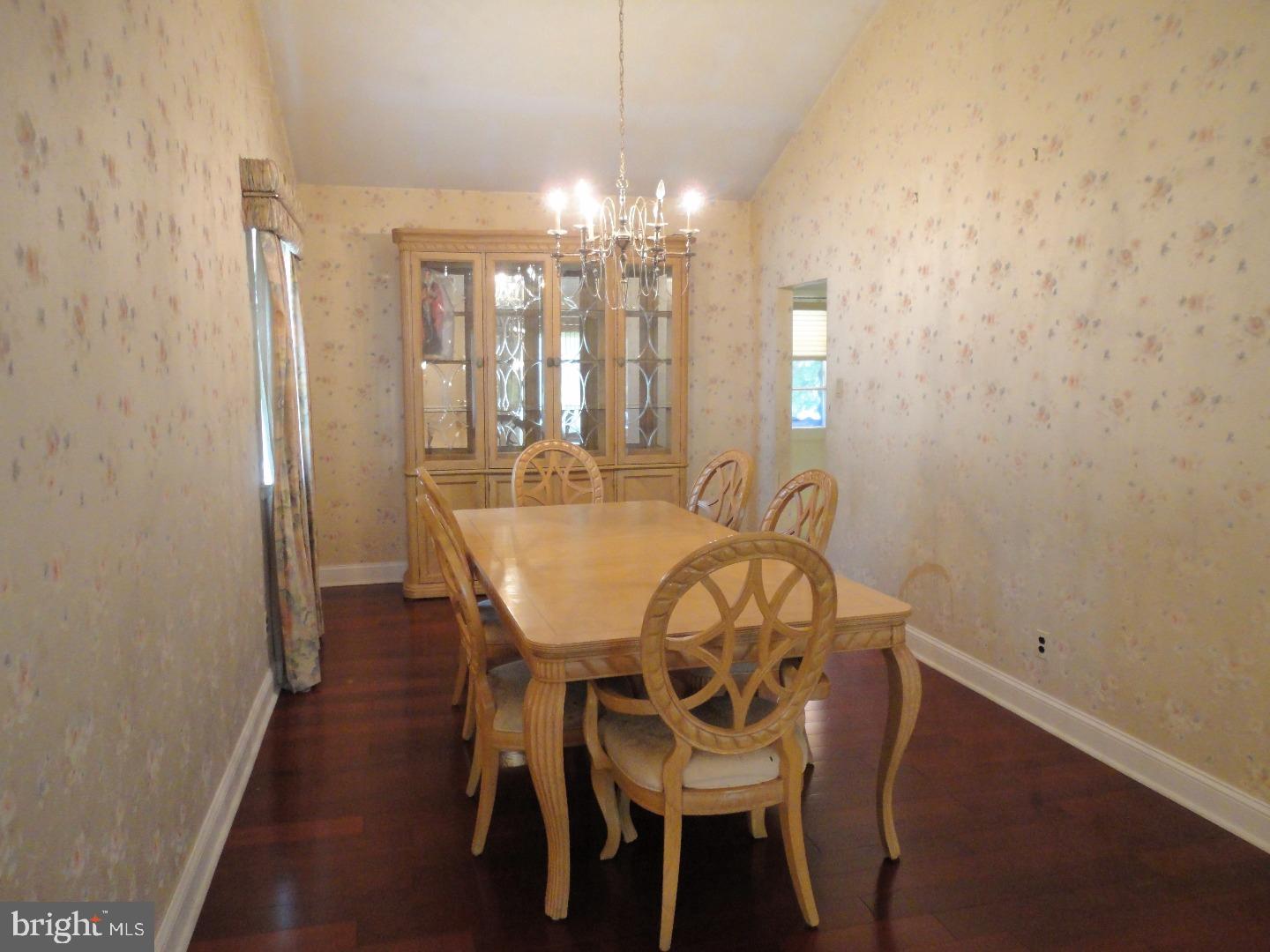 8830 Rising Sun Avenue Philadelphia, PA 19115 - Photo 10 of 25 Dining Room