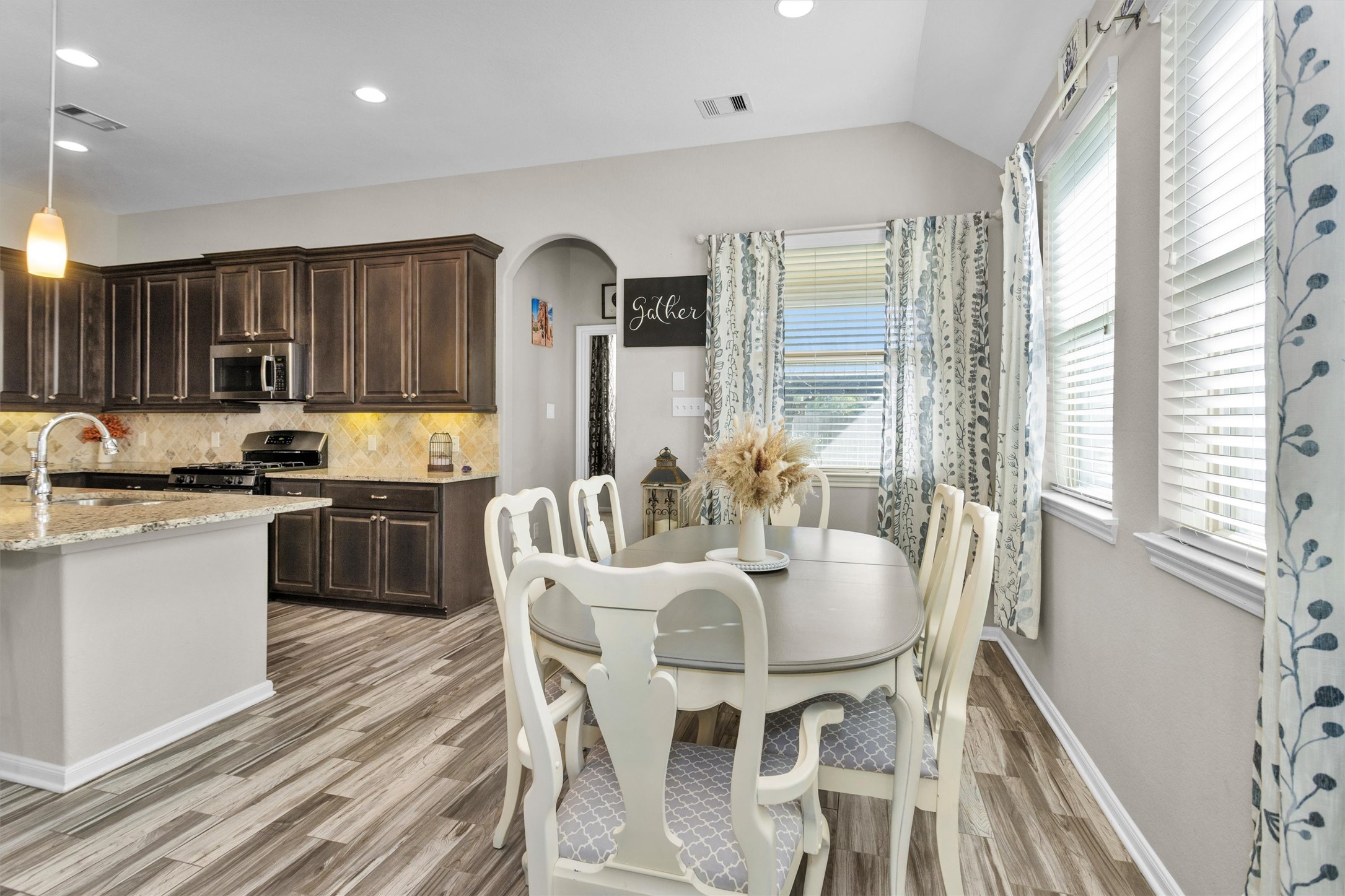409 Billingsgate Chase, Unit CHASE Conroe, TX 77304 - Photo 15 of 44