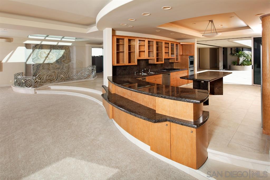 8542 El Paseo Grande La Jolla, CA 92037 - Photo 12 of 25