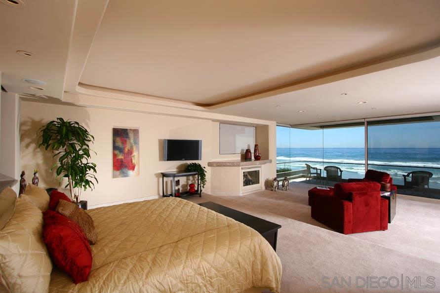 8542 El Paseo Grande La Jolla, CA 92037 - Photo 15 of 25