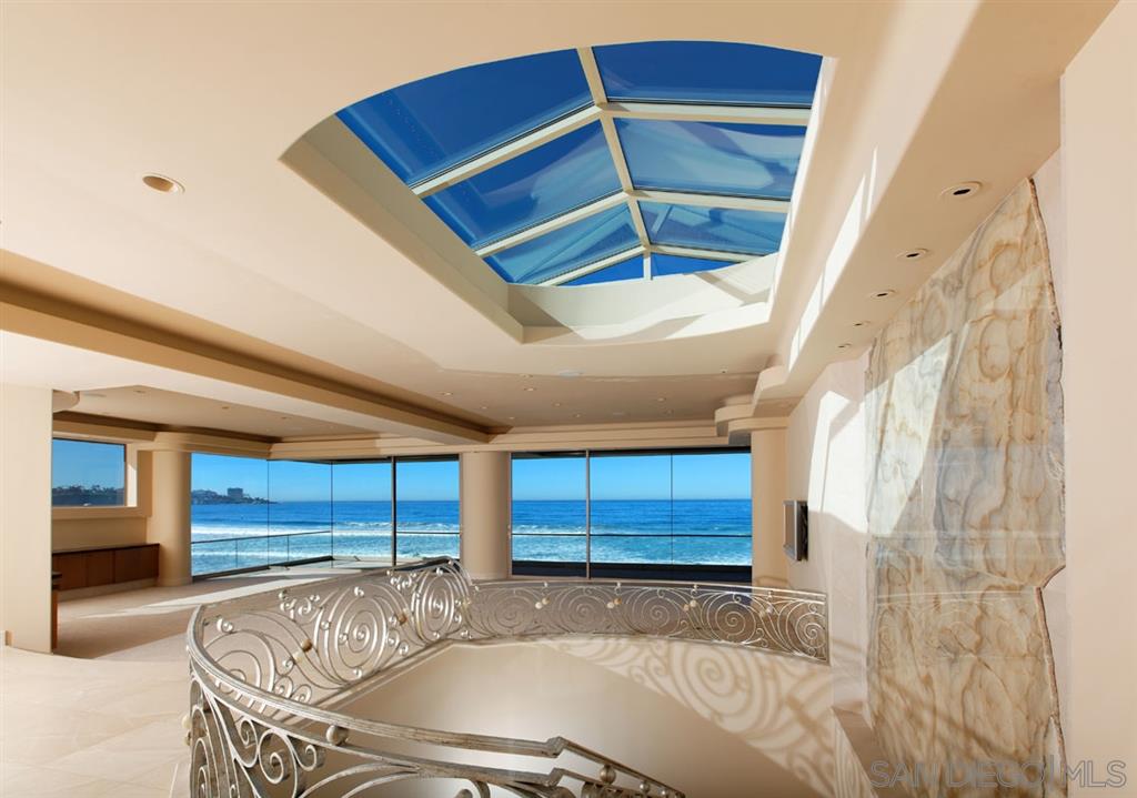 8542 El Paseo Grande La Jolla, CA 92037 - Photo 6 of 25