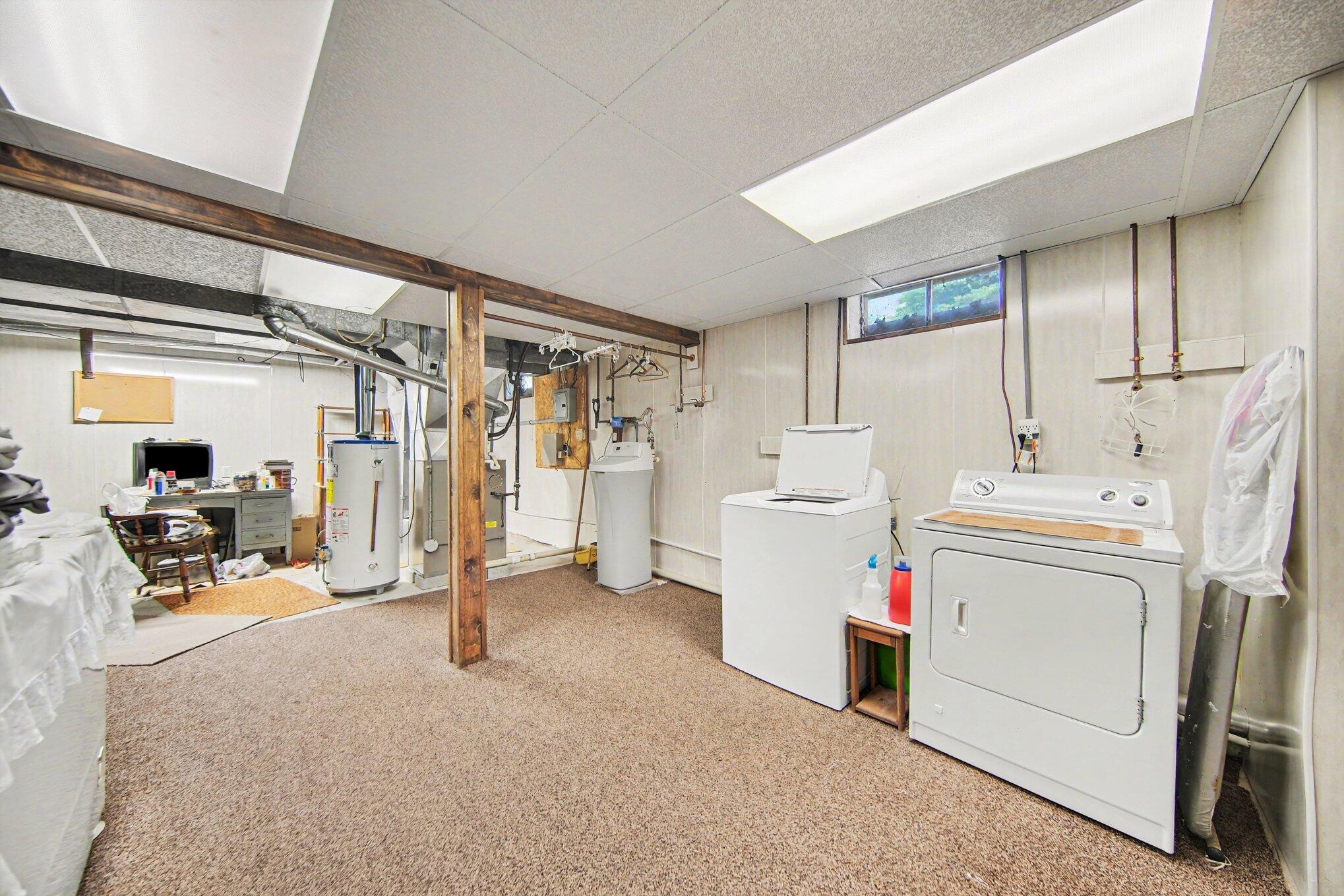 4555 Clinton Road Jackson, MI 49201 - Photo 23 of 28 022_file_2298