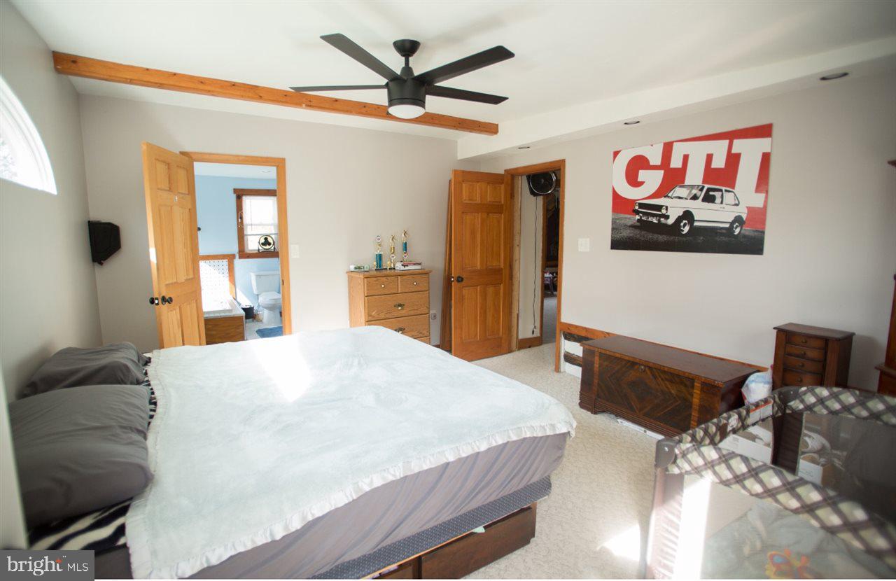 2168 Log Cabin Road York, PA 17408 - Photo 17 of 22