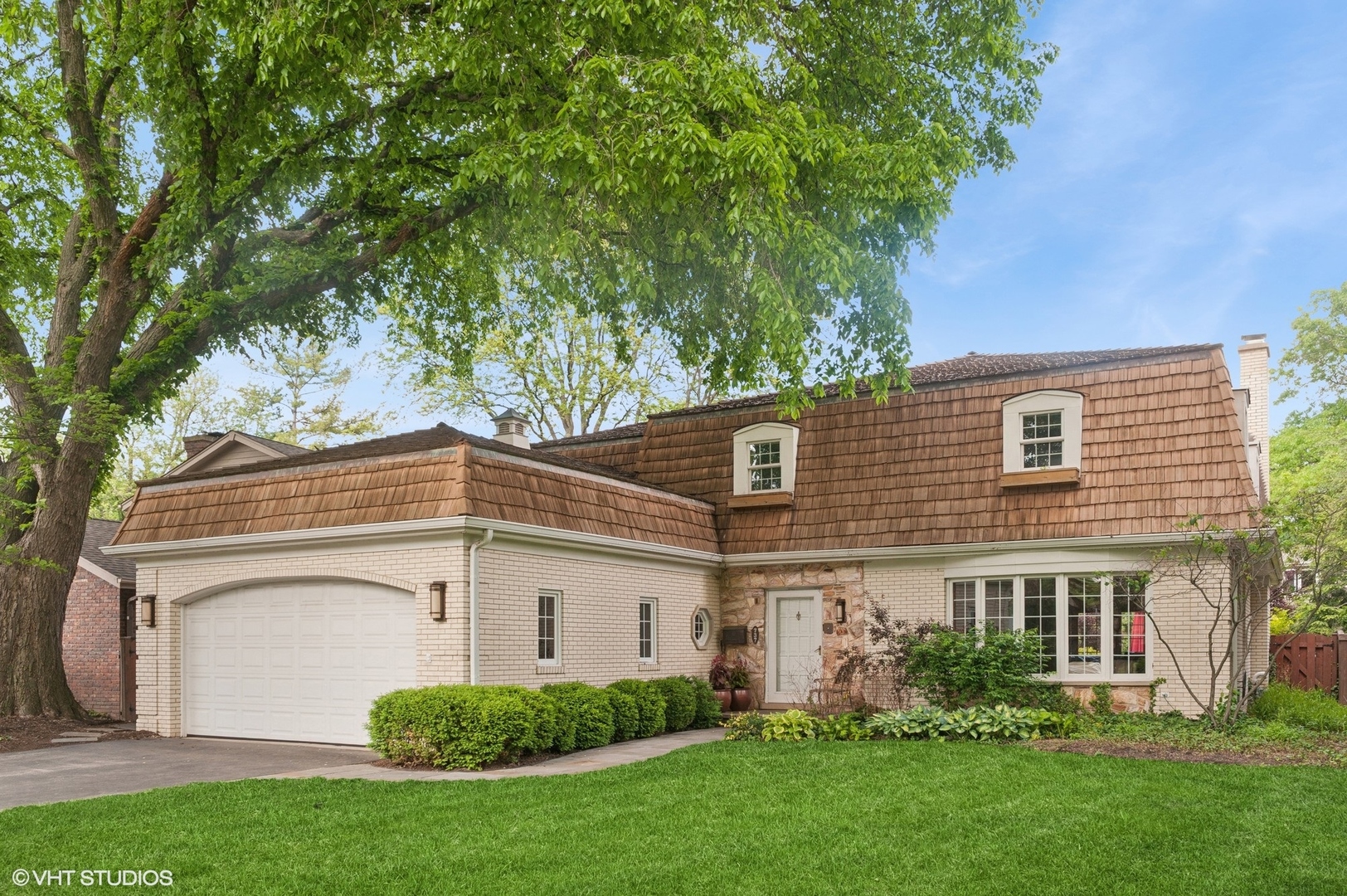 737 South Seminary Avenue Park Ridge, IL 60068 - Photo 2 of 36 Gallery Image 2