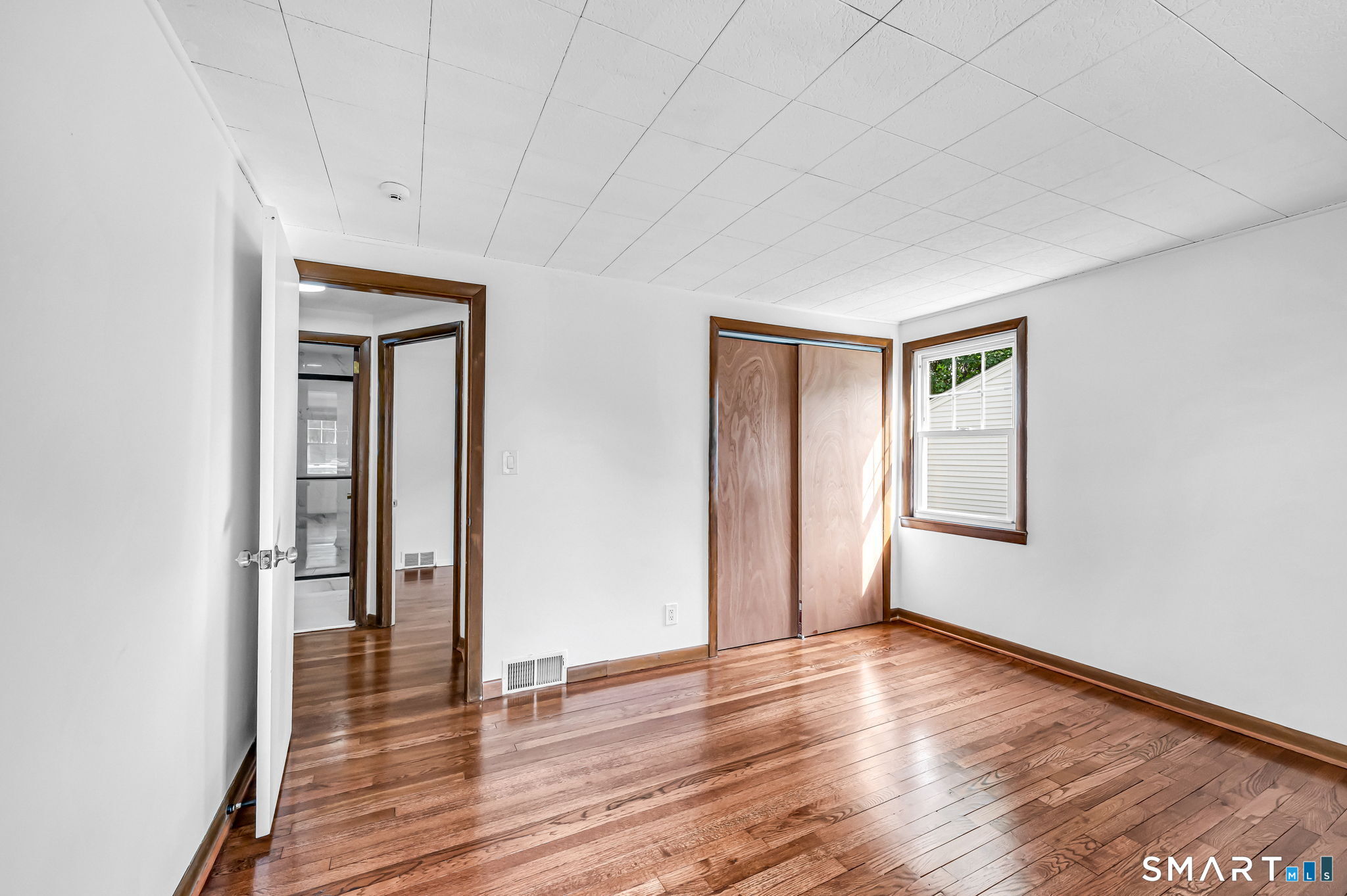 43 Westover Road New Britain, CT 06053 - Photo 15 of 40