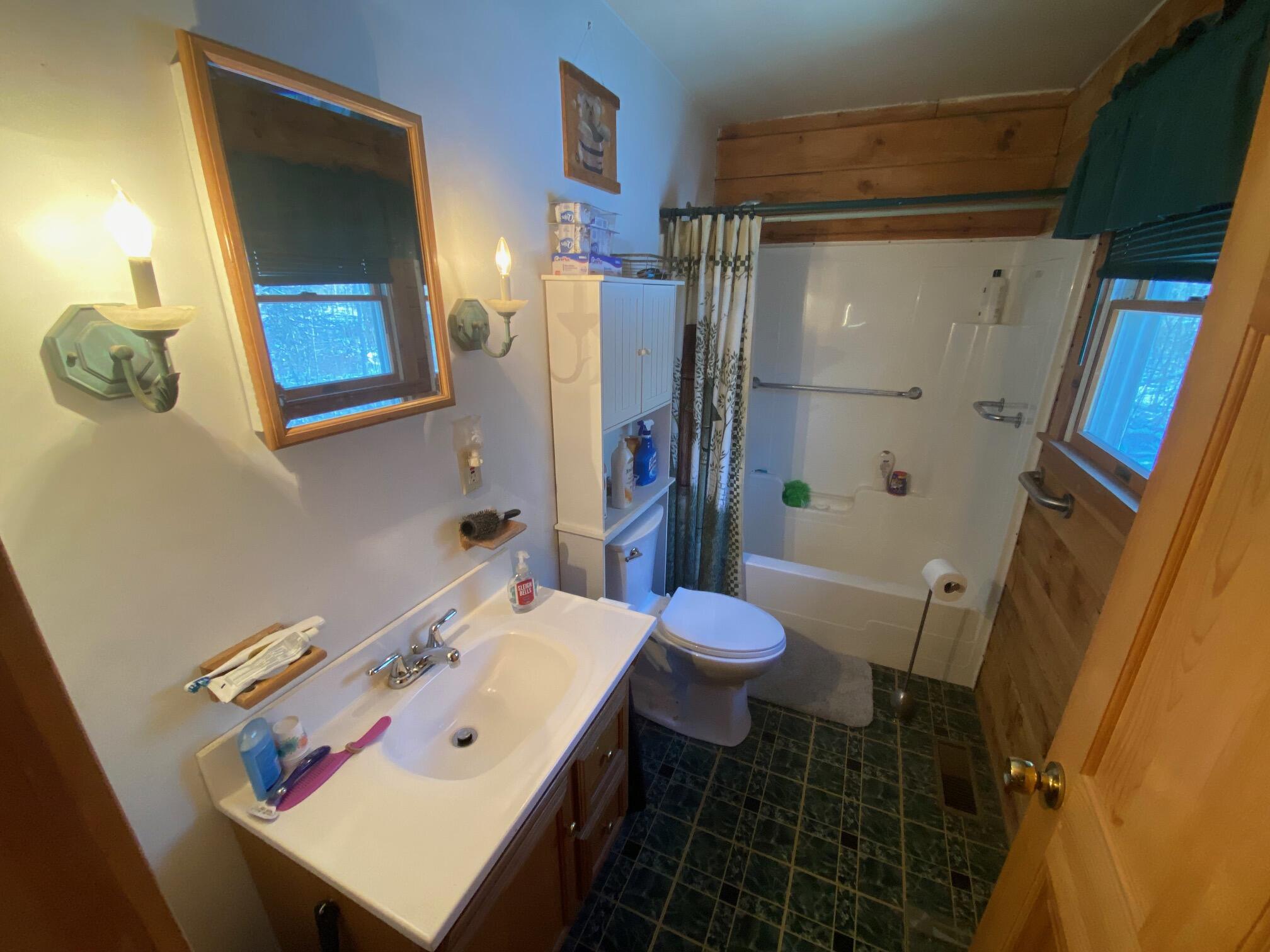 384 Ridge Road Charleston, ME 04422 - Photo 10 of 22 10