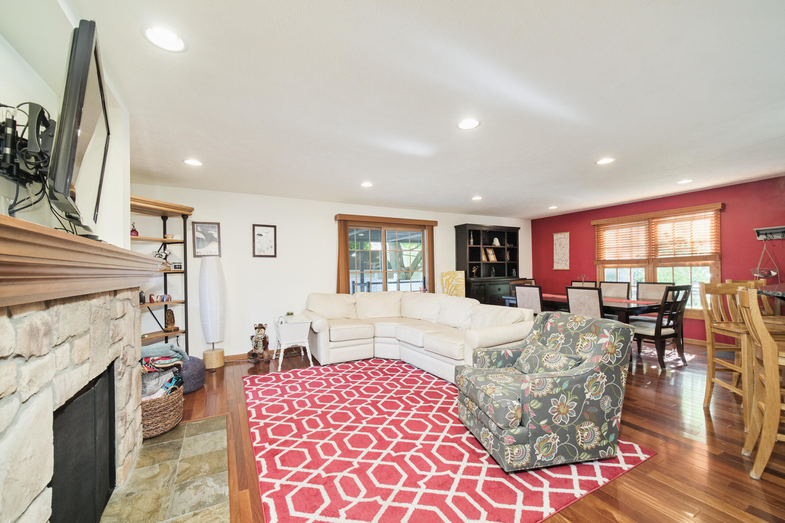 487 4th Street Manistee, MI 49660 - Photo 18 of 73 Family Room