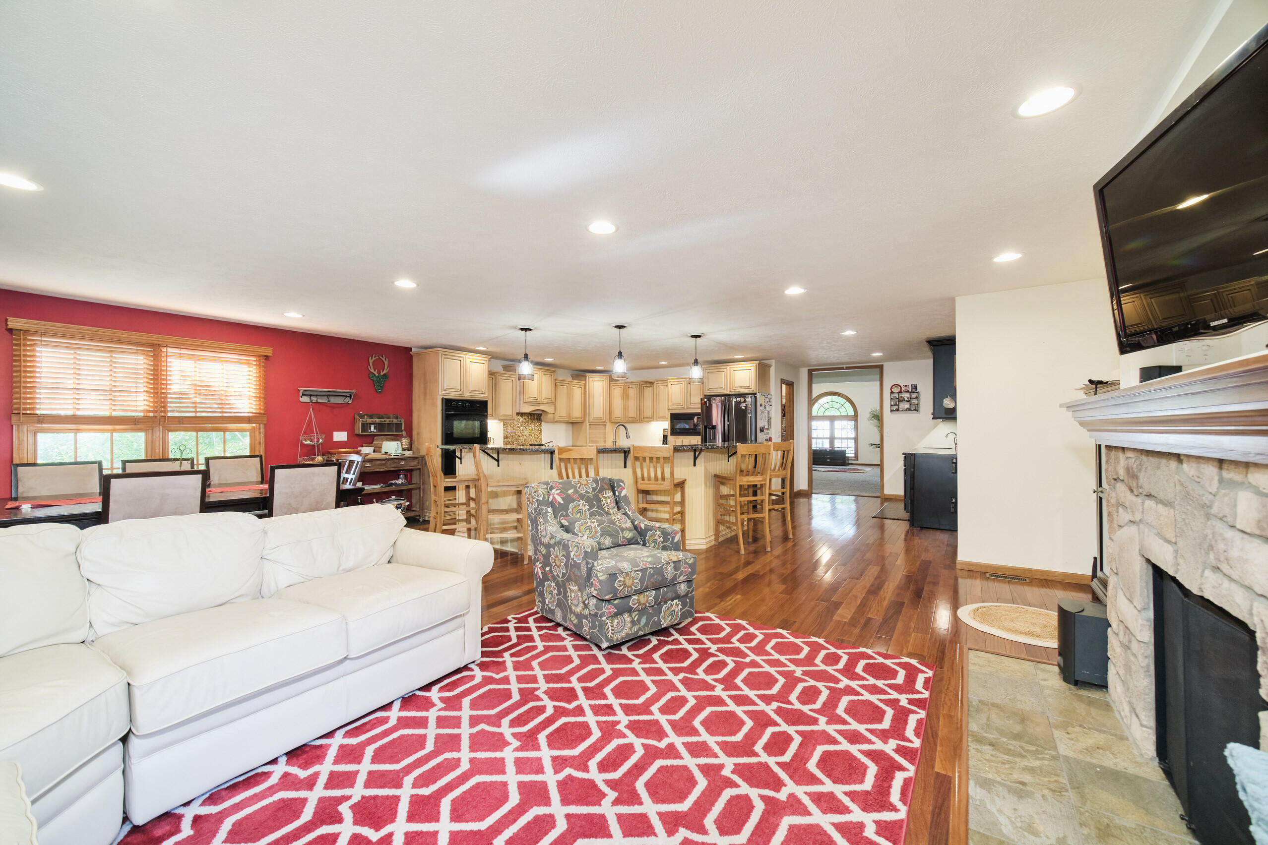 487 4th Street Manistee, MI 49660 - Photo 19 of 73 Family Room