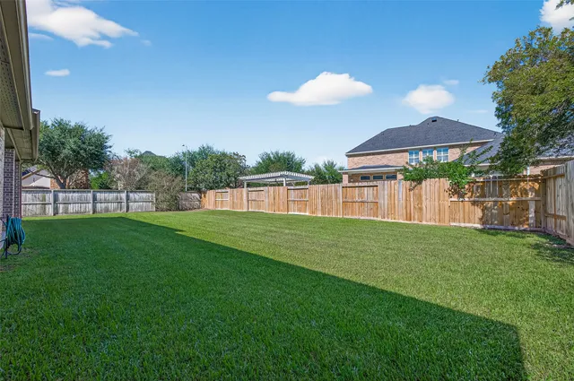 $850,000 | 4518 Beacon View Court, Sugar Land, TX 77479