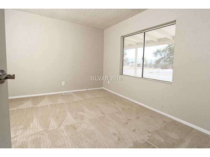 5760 Saddletree Road Pahrump, NV 89061 - Photo 10 of 27 Den.