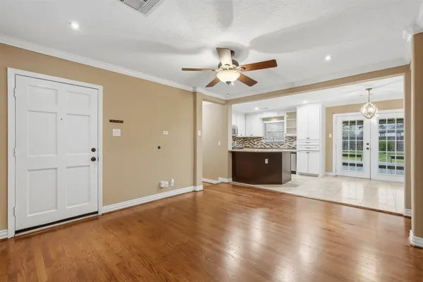 $2,399 | 4406 Marlborough Drive, Houston, TX 77092