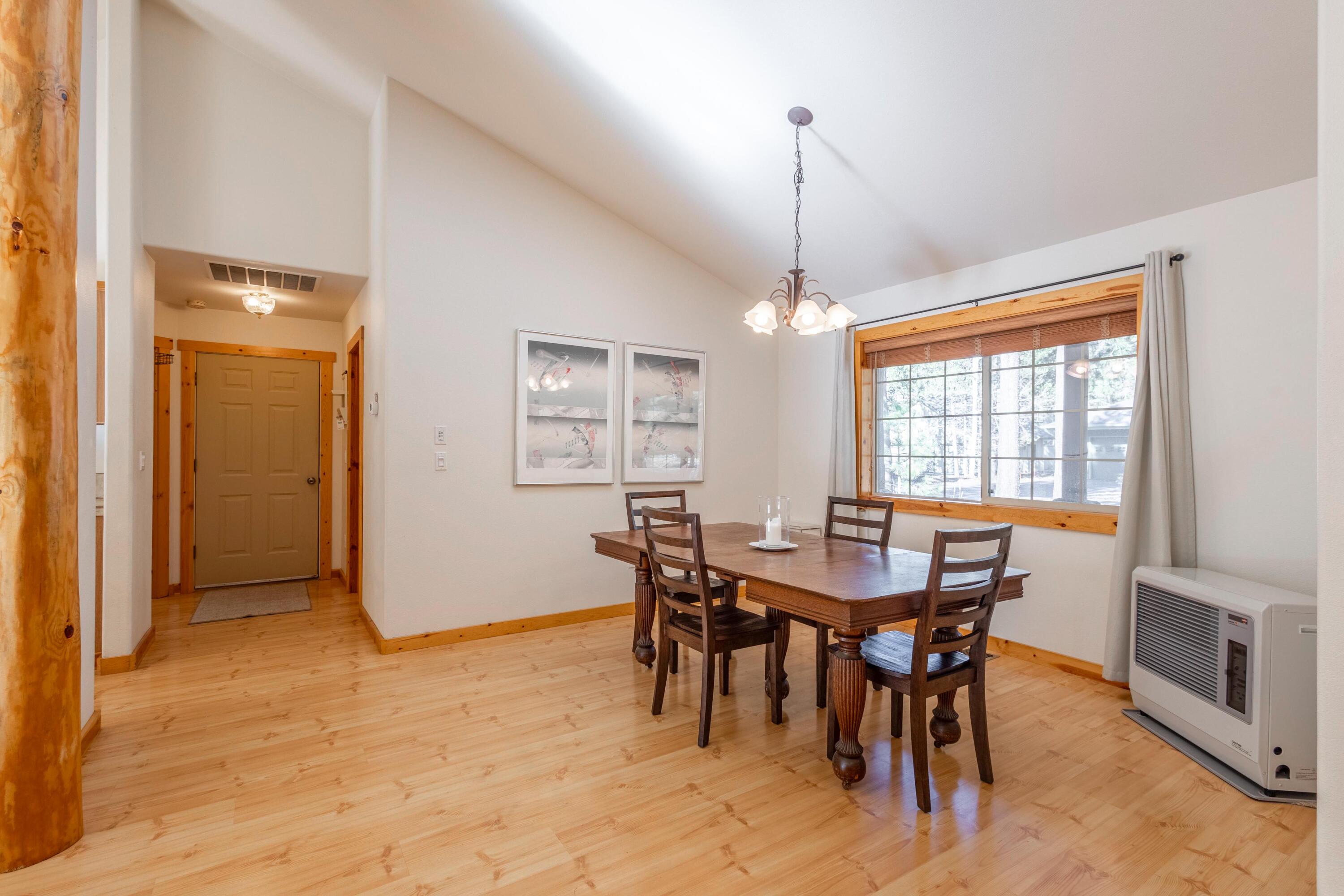 55595 Wagon Master Way Bend, OR 97707 - Photo 12 of 35 12