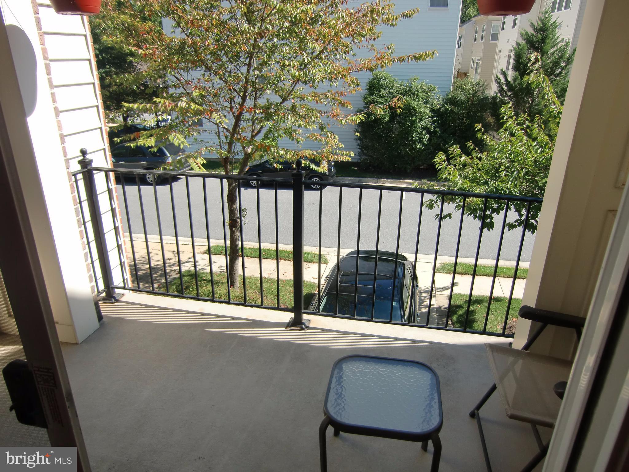 8178 Mississippi Road Laurel, MD 20724 - Photo 4 of 23 Romeo And Juliet deck off kitchen