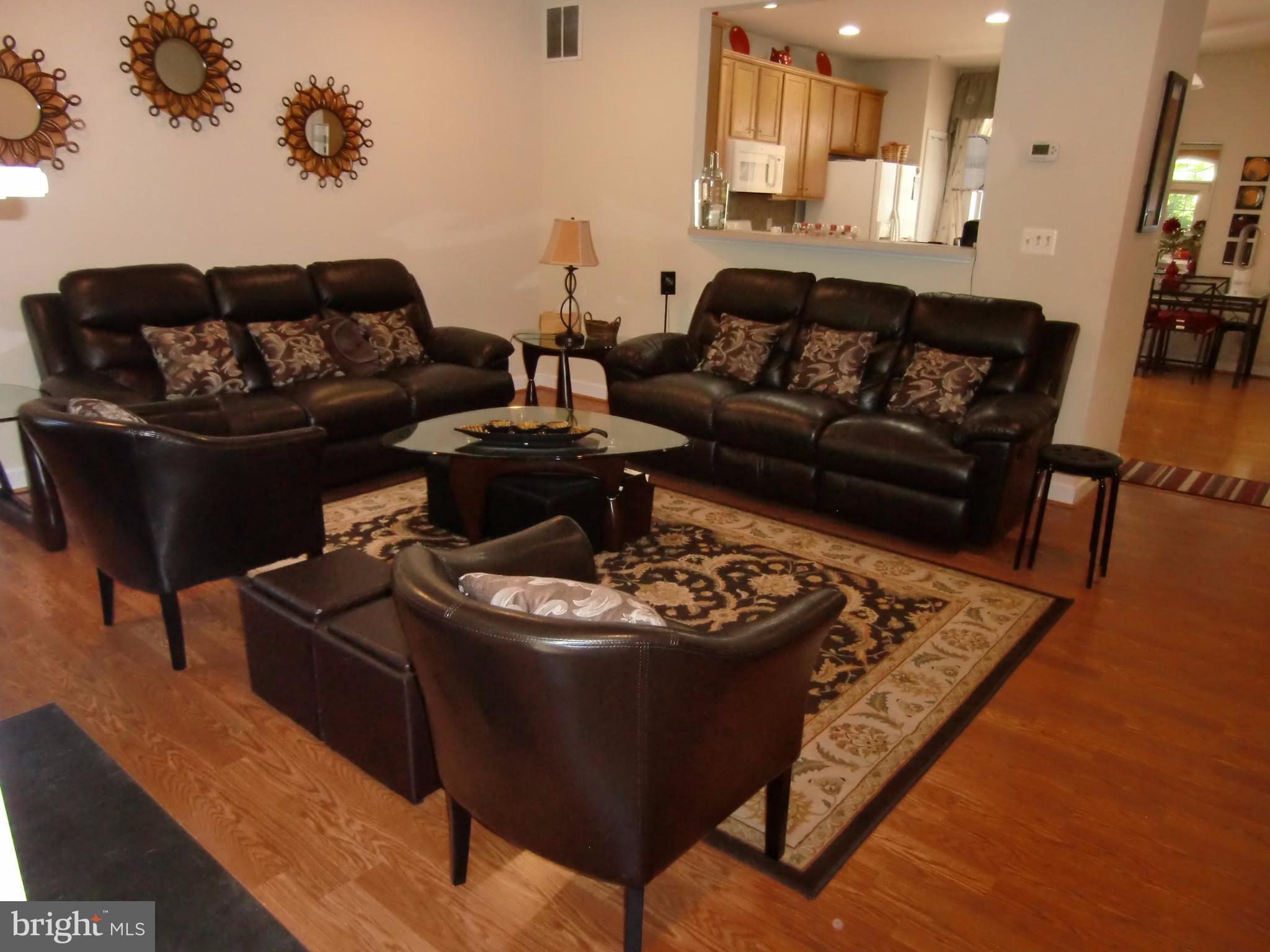 8178 Mississippi Road Laurel, MD 20724 - Photo 6 of 23 Living Room