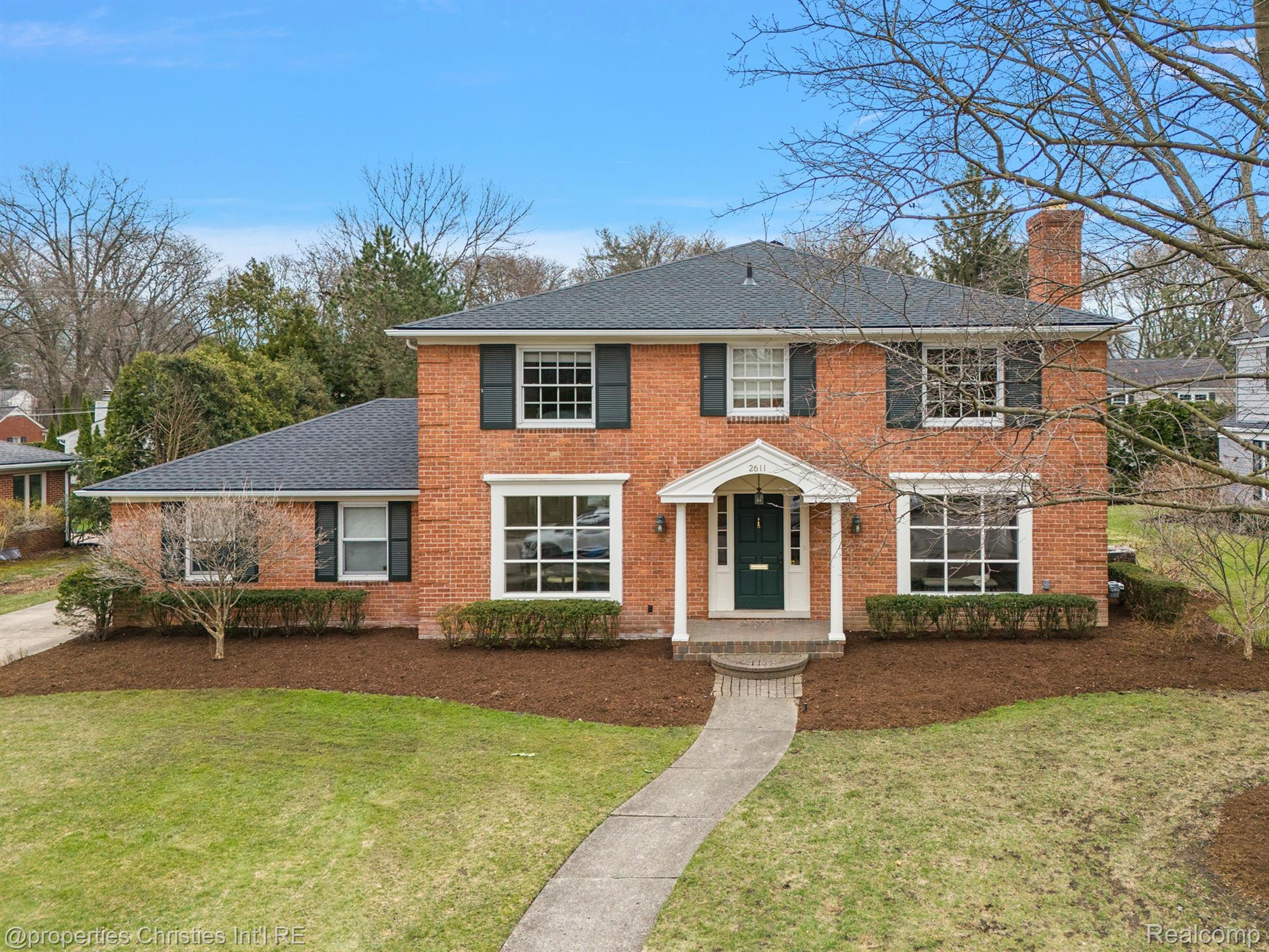 2611 Amberly Road Bloomfield Hills, MI 48301 - Photo 2 of 61 Gallery Image 2