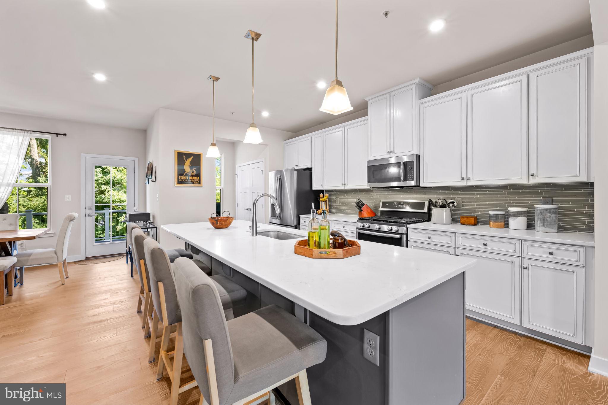 3044 Shaws Road Baltimore, MD 21219 - Photo 17 of 59