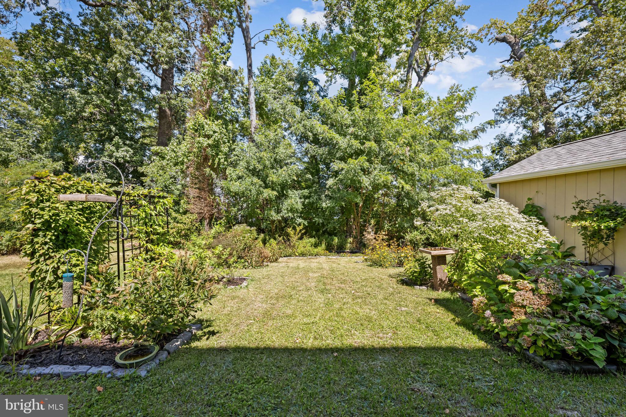 3044 Shaws Road Baltimore, MD 21219 - Photo 29 of 59