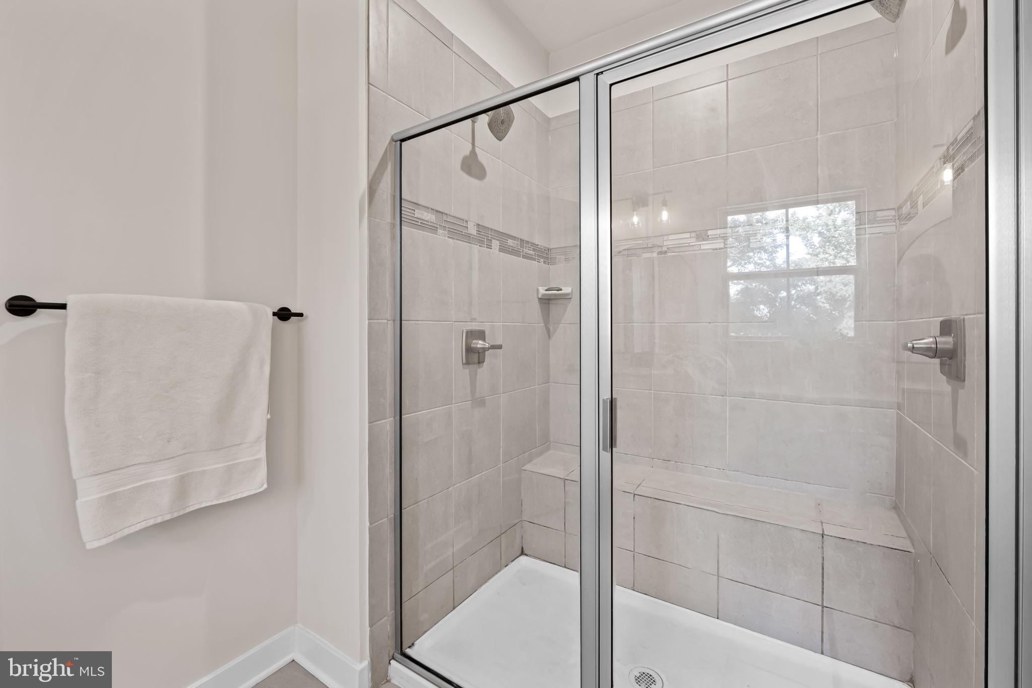 3044 Shaws Road Baltimore, MD 21219 - Photo 32 of 57