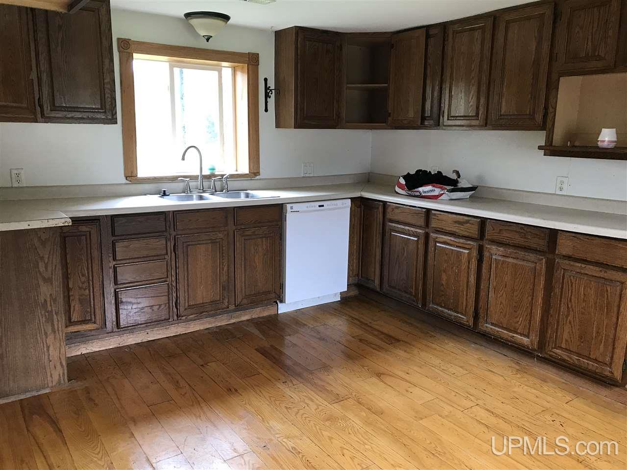 5967 Brampton 27.5 Road Gladstone, MI 49837 - Photo 2 of 25 Gallery Image 2