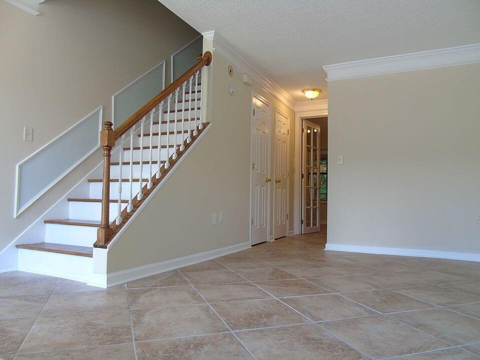 1910 Tropicana Road, Unit 9E North Charleston, SC 29406 - Photo 3 of 15 Tropicana den