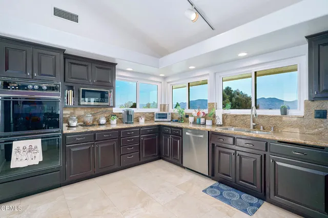 $2,149,000 | 2207 Terra Bella Lane, Camarillo, CA 93012