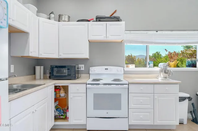 $2,149,000 | 2207 Terra Bella Lane, Camarillo, CA 93012