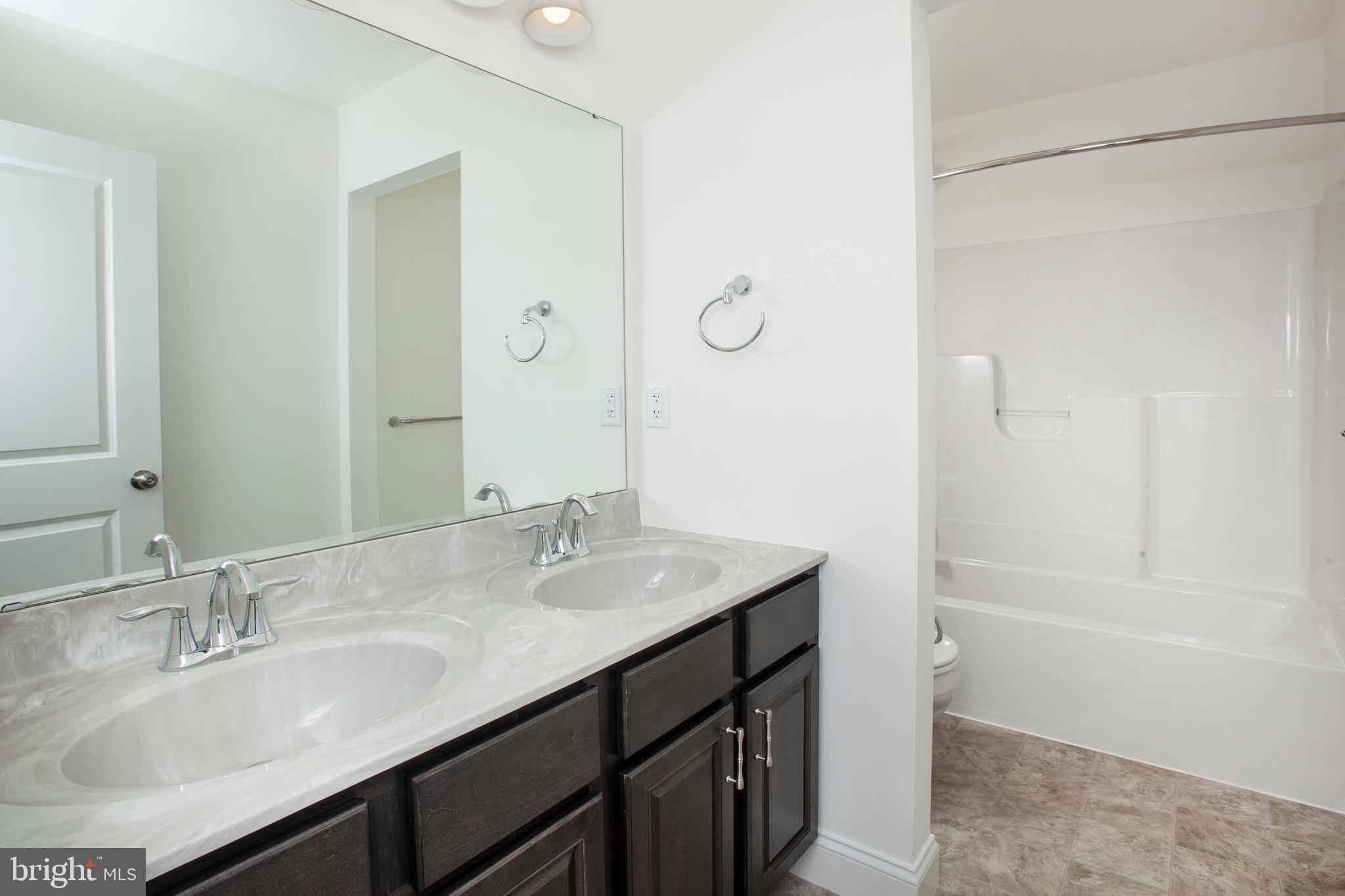 726 Hampton Court Road Harrisburg, PA 17109 - Photo 18 of 23 Gallery Image 18