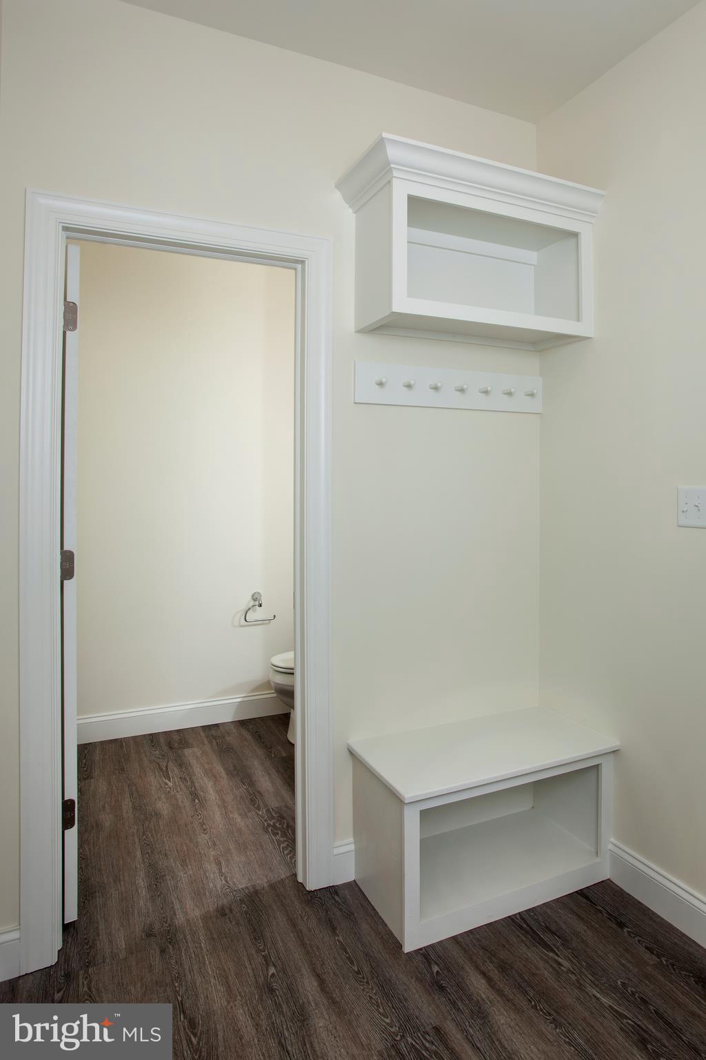 726 Hampton Court Road Harrisburg, PA 17109 - Photo 9 of 23 Gallery Image 9