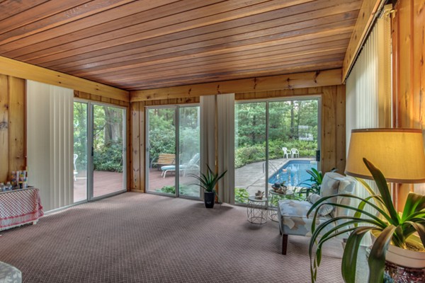 11 Andrews Road Wakefield, MA 01880 - Photo 9 of 30 Gallery Image 9