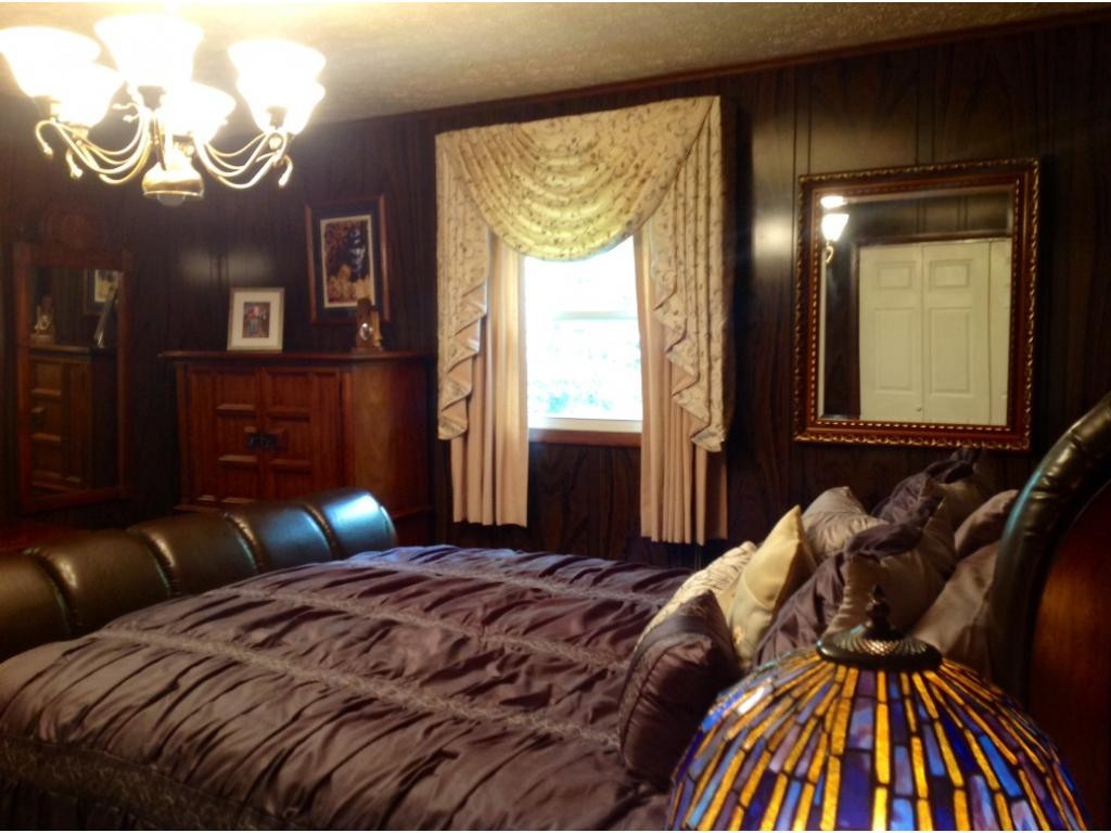 129 Helton Road Hampton, TN 37658 - Photo 17 of 24 Master Bedroom