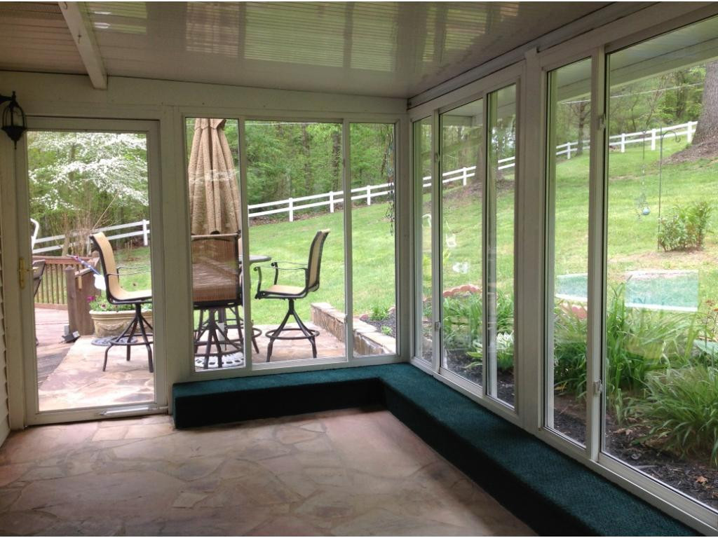 129 Helton Road Hampton, TN 37658 - Photo 22 of 24 Sunroom