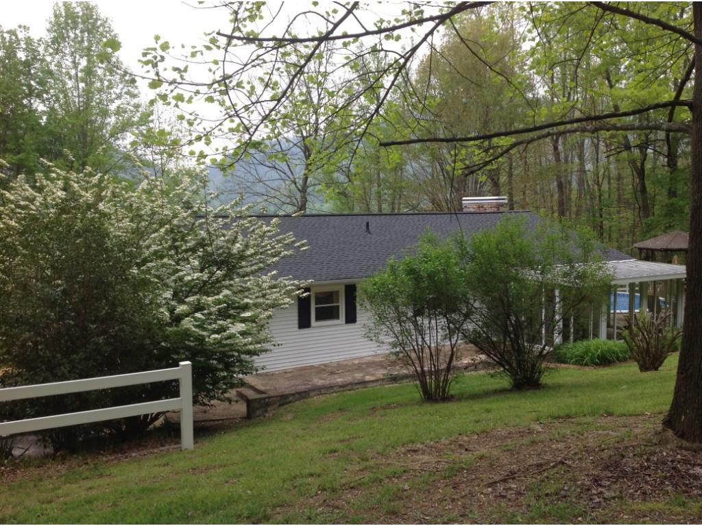 129 Helton Road Hampton, TN 37658 - Photo 5 of 24 Back View