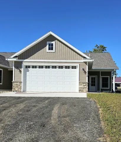 $349,500 | 116 East Sheridan Street, Fremont, MI 49412