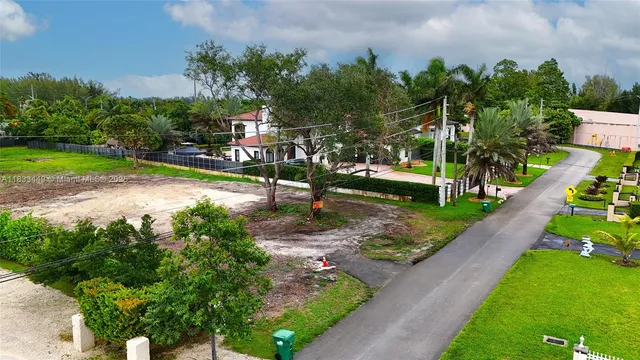 $1,700,000 | 8241 Southwest 58th Street, Miami, FL 33143