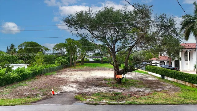 $1,700,000 | 8241 Southwest 58th Street, Miami, FL 33143