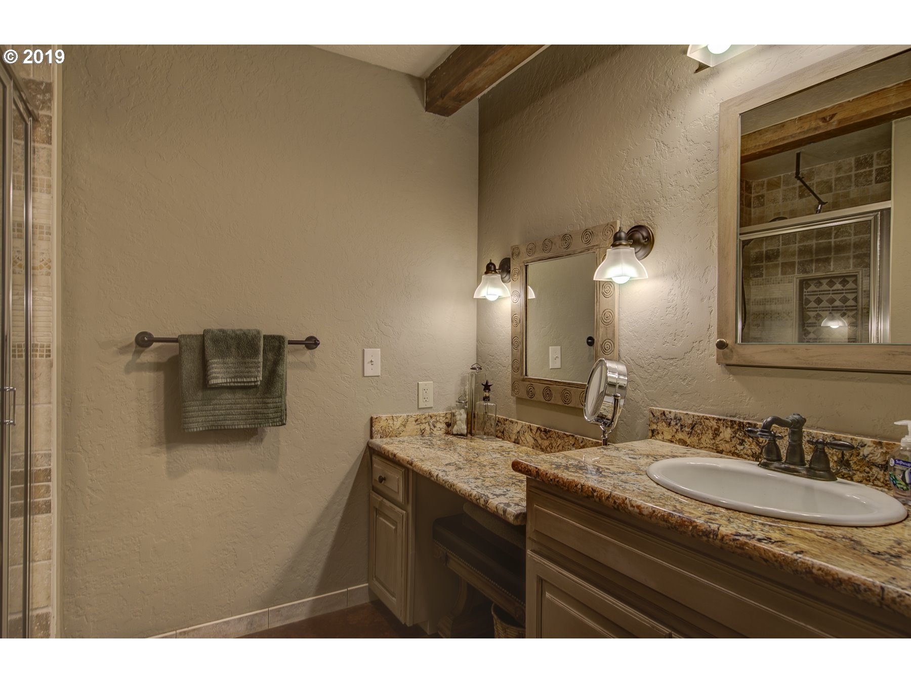 1590 Country Club Road Lake Oswego, OR 97034 - Photo 22 of 32 Gallery Image 22